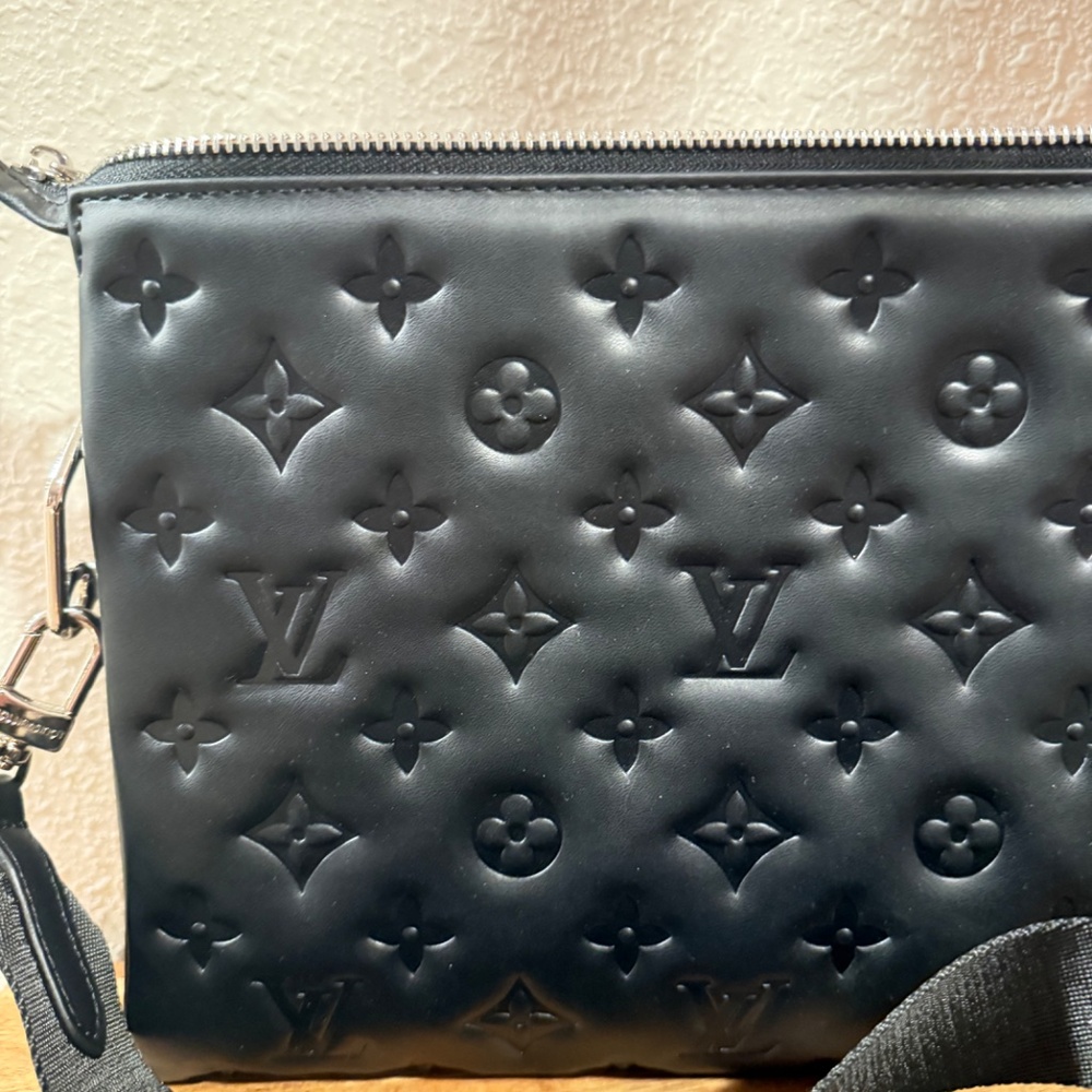 Black Leather Crossbody/Shoulder Bag, Never Used - Picture 10 of 13